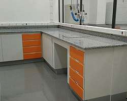 Bancada de laboratório Bancada de laboratório