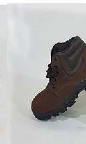 Calçado nobuk marrom Calçado nobuk marrom